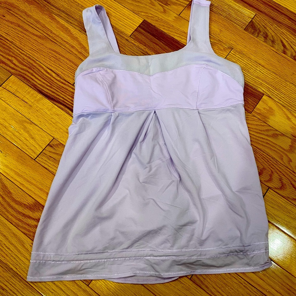 Lululemon tank size 8